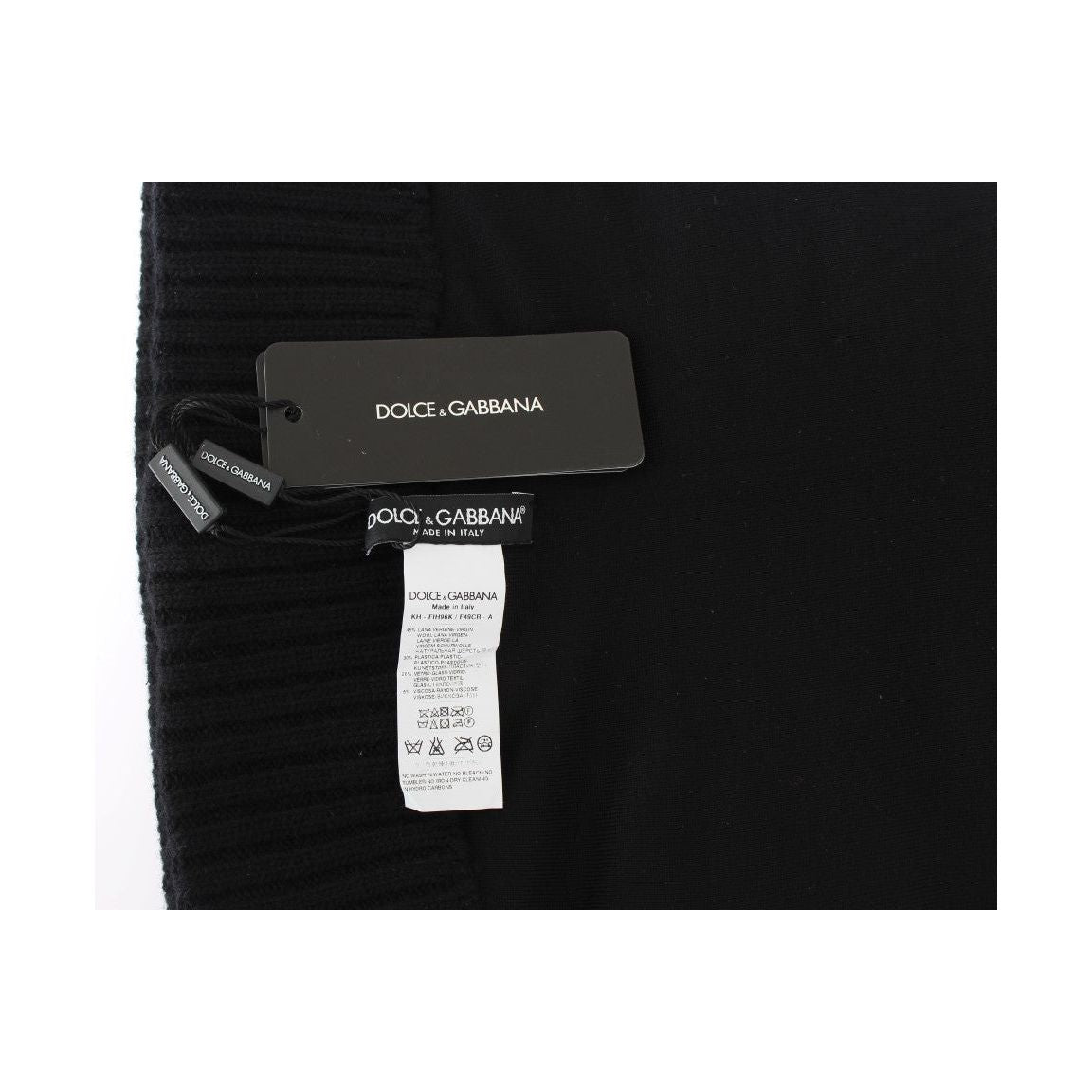 Dolce & Gabbana Black Knitted Sequin Hood Scarf Hat 1728,20% Glass,30% Plastic,5% Rayon,67345645728,Accessories,Black,Dolce & Gabbana,Hats - Accessories,Hats - Women - Accessories,Material: 45% Wool,New with tags,Scarves - Accessories,Scarves - Women - Ac