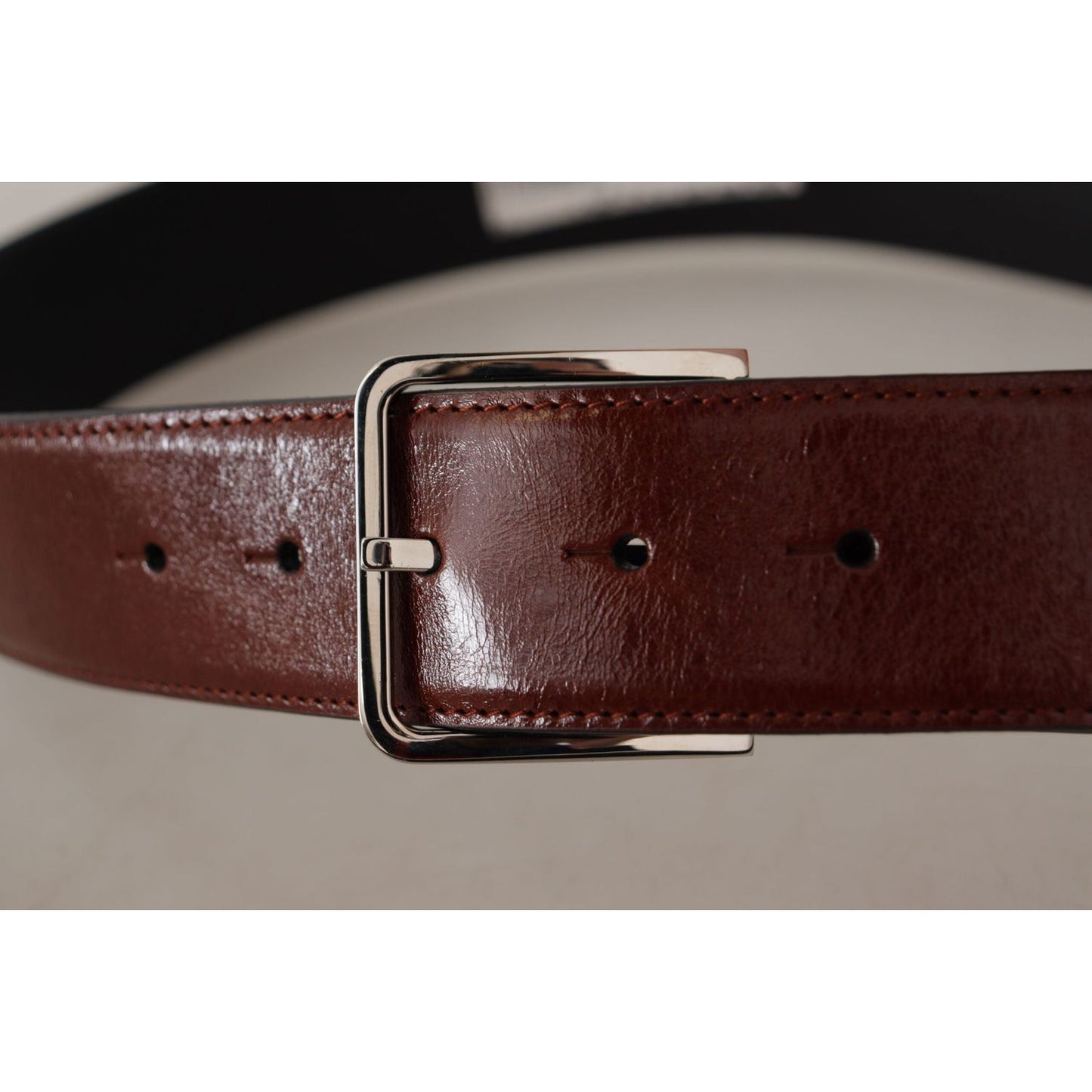 Dolce & Gabbana Elegant Leather Belt with Engraved Buckle Dolce & Gabbana