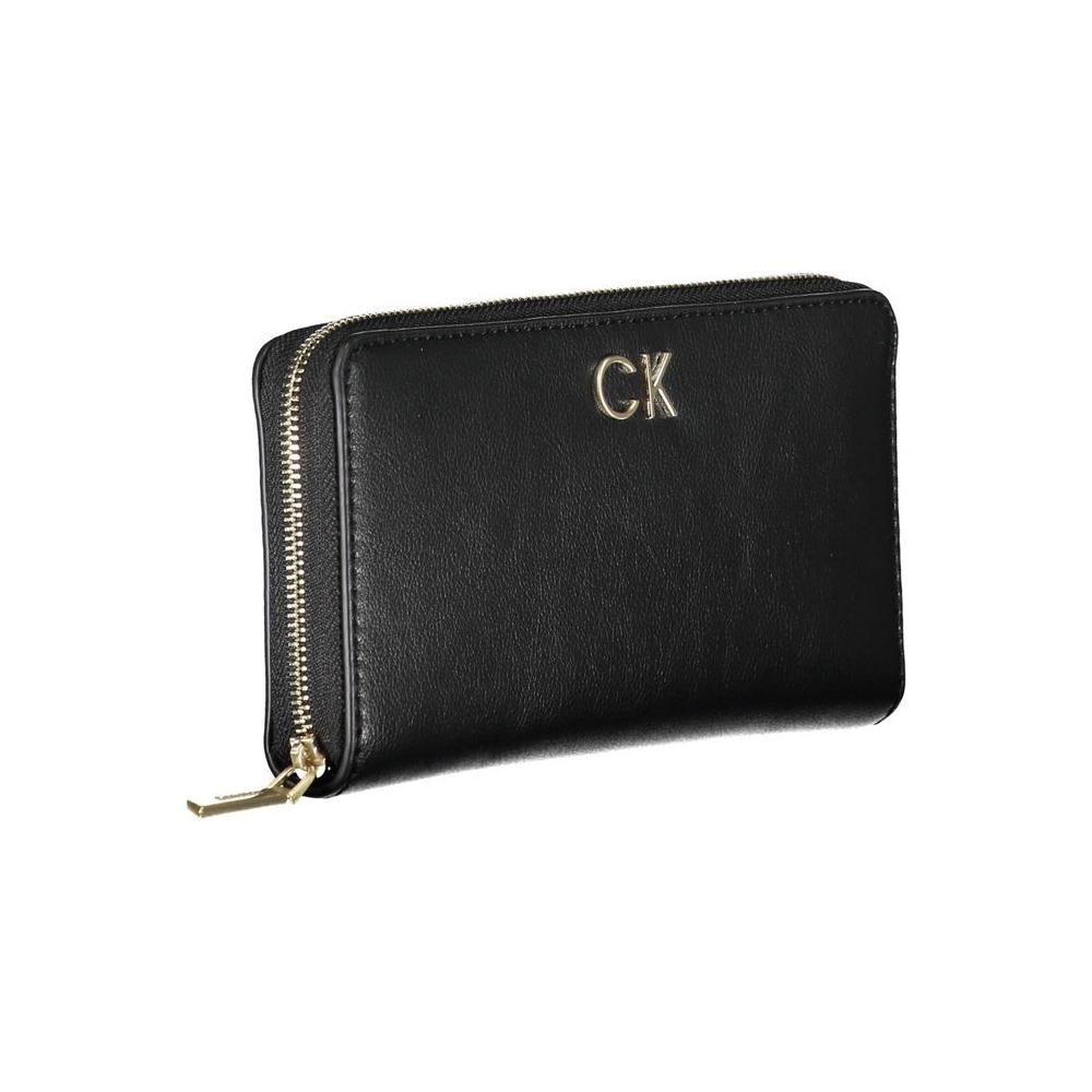 Calvin Klein Sleek RFID-Safe Wallet with Chic Contrasts Calvin Klein