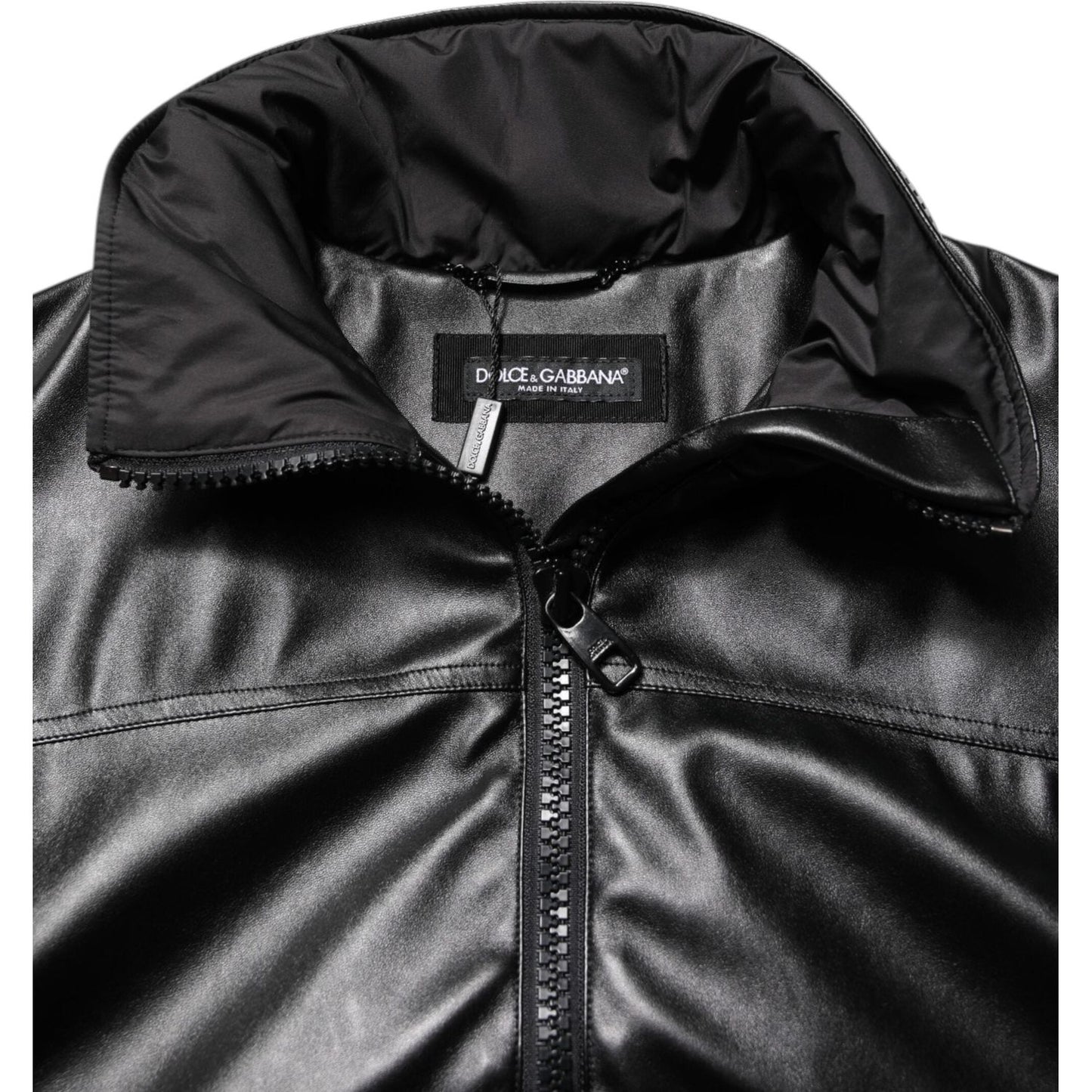 Dolce & Gabbana Black Polyester Logo Plaque Bomber Jacket 1728,67345645728,Black,Bombers - Jackets & Coats - Clothing,Clothing,Dolce & Gabbana,IT48 | M,Jackets & Coats - Clothing,Jackets - Men - Clothing,Material: 100% Polyester,Men,Men - Clothing,New wit