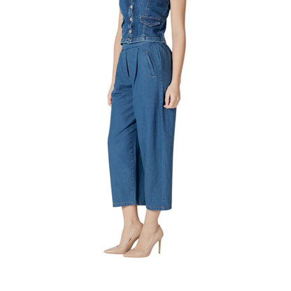 ICHI Blue Cotton Cropped Jeans 1728,71956299936,Blue,Clothing,Cropped Jeans - Jeans Denim - Clothing,ICHI,IT36|XXS,IT38|XS,IT40|S,Jeans Denim - Clothing,New with tags,Women
